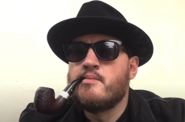 peterson Sherlock Holmes pipe