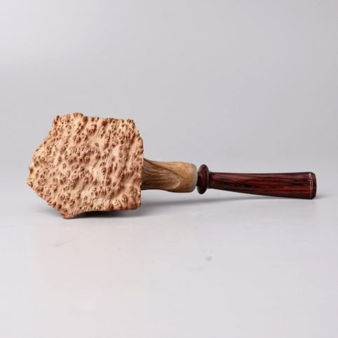 Hand Carved Fancy Pipe by Novelty Style - Imagem 3