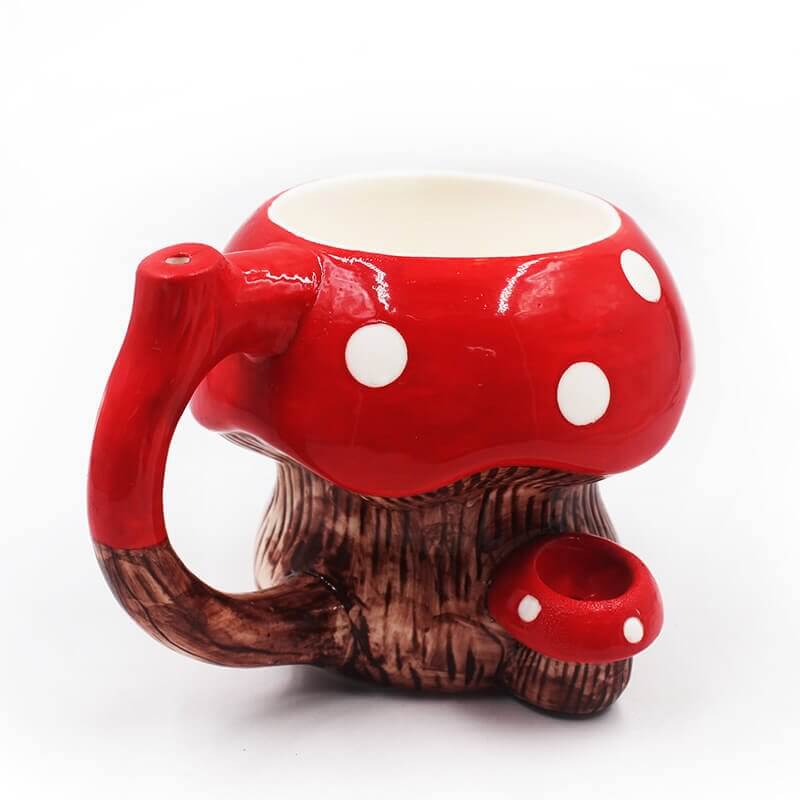 caneca de cachimbo de cogumelos