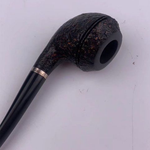 Black british bulldog pipe