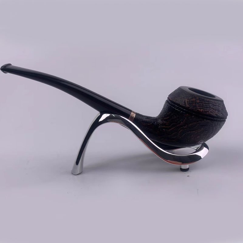 Cachimbo de bulldog preto britânico