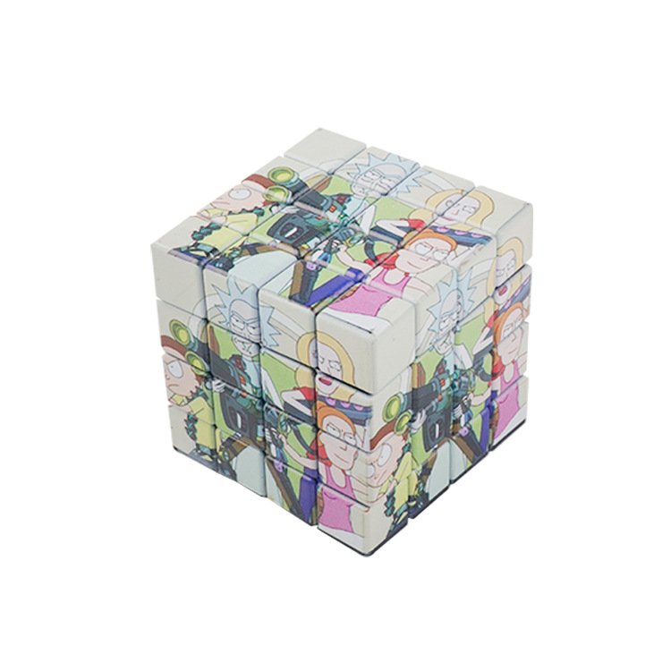 Moedor de cubo de Rubik Rick e Morty