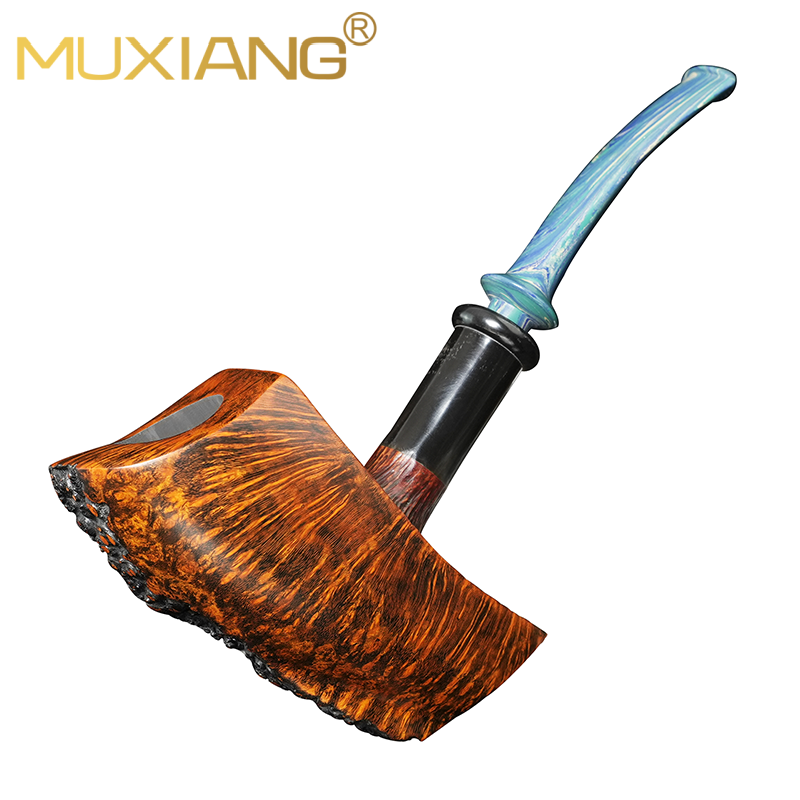 Hand-carved Briar Wood pipe